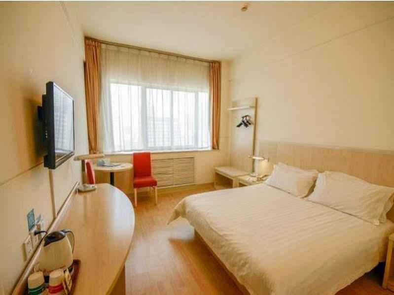 锦江之星西宁五四西路师范大学酒店 外观 照片